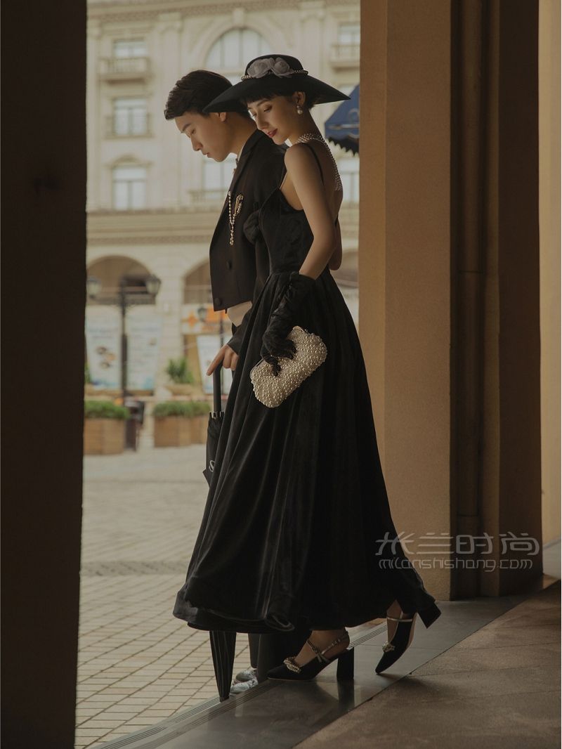 成都婚紗照我的復(fù)古婚紗照美的優(yōu)雅 曼蒂菲兒婚紗攝影_3