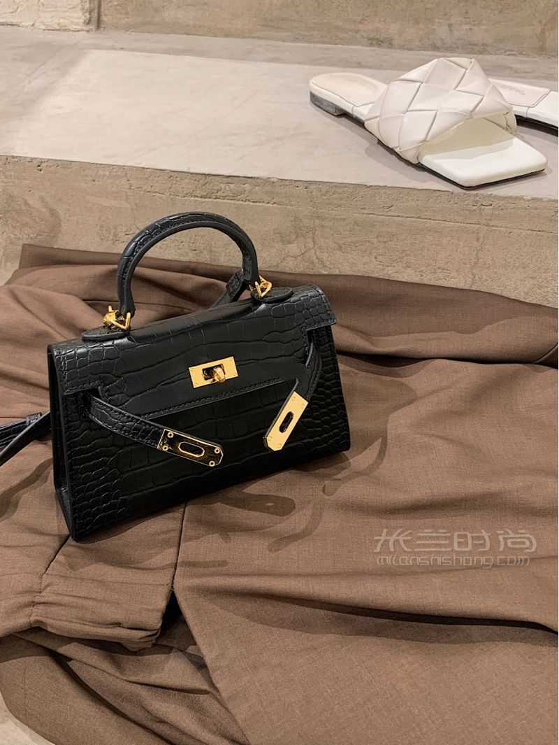 抽獎福利免費送一人！招牌鱷魚紋凱莉包_4