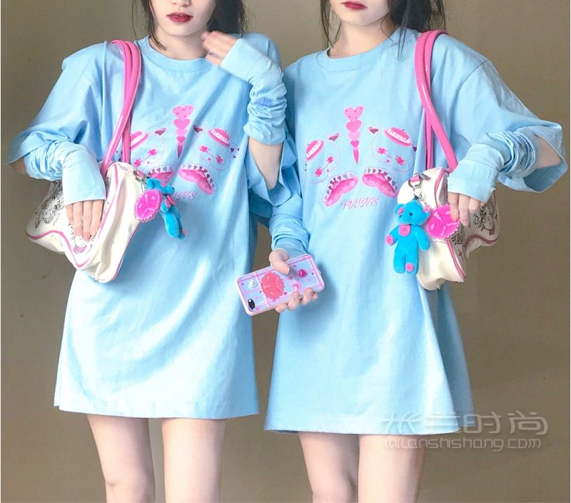 嫩藍(lán)色粉色原創(chuàng)少女穿搭藍(lán)色粉色漆皮包_7