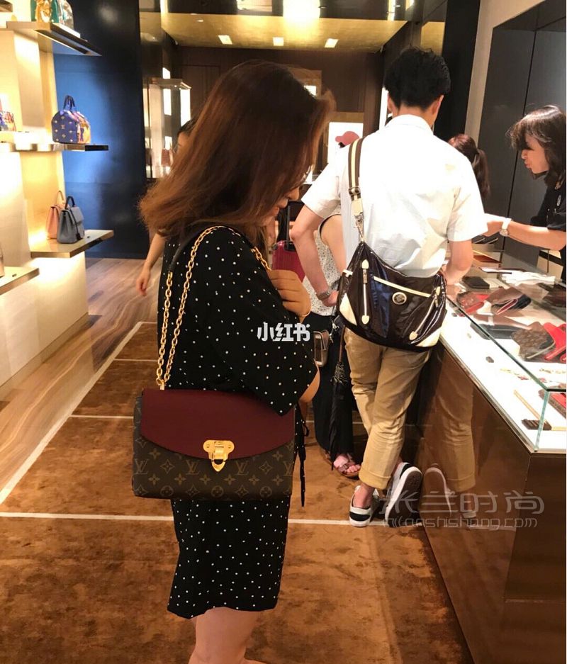 Lv saint placide真的很美又能裝_1