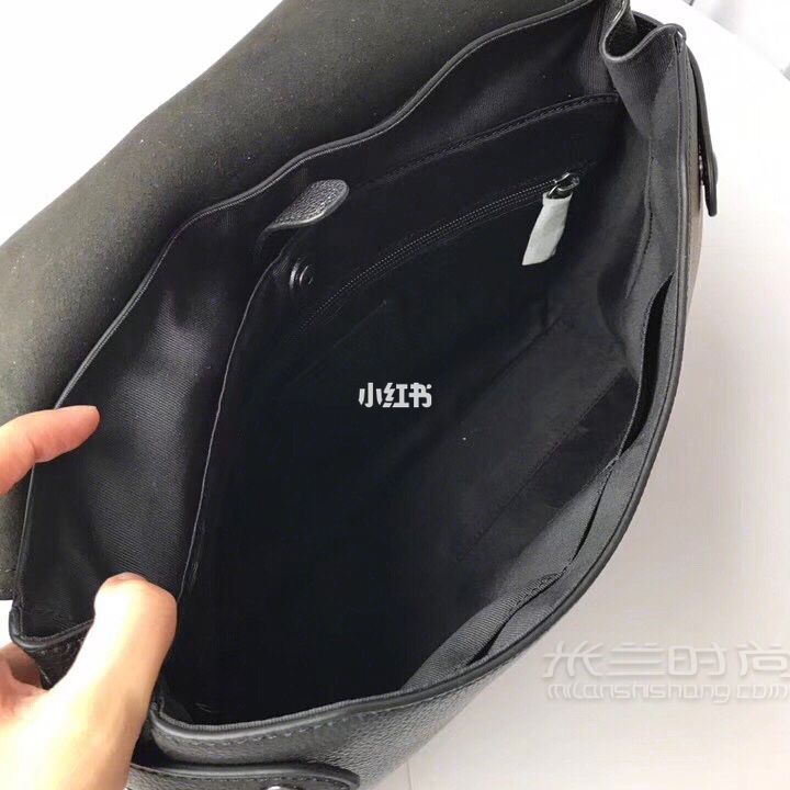 男神必備款 Coach 家 最新的郵差包 小號 男士真皮單肩包 斜挎包 手提包_4