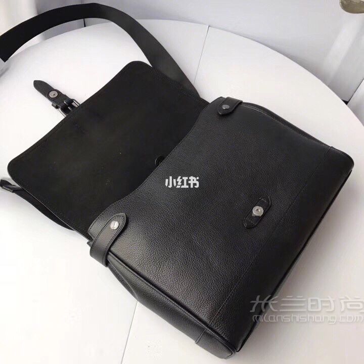 男神必備款 Coach 家 最新的郵差包 小號 男士真皮單肩包 斜挎包 手提包_5