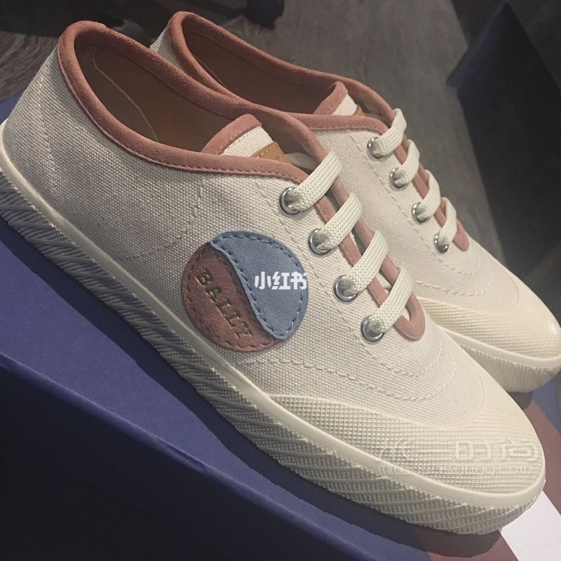 適合春夏搭配的鞋子adidas_7