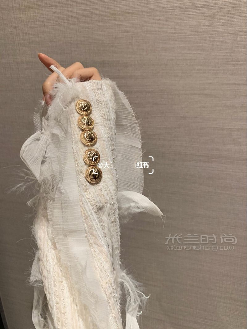 穿搭分享Balmain巴爾曼仙女外套_4