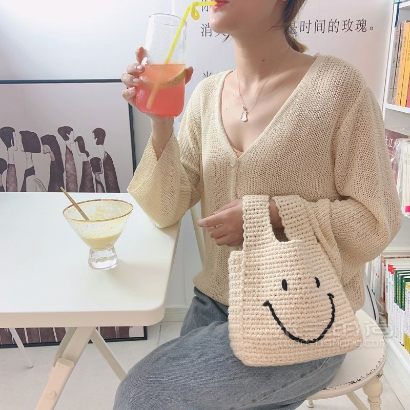 天哪怎么會有這么好看的笑臉包_5