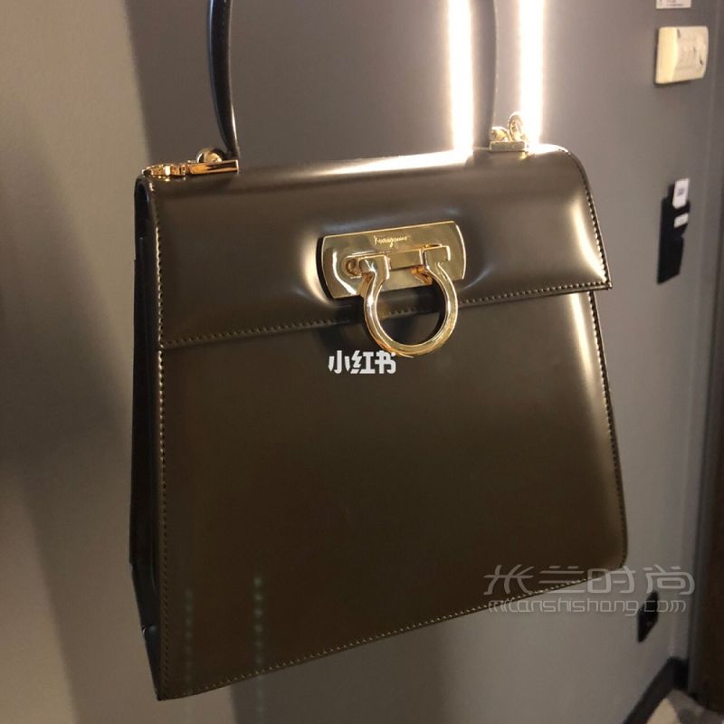 維也納東歐購(gòu)物圣地_2