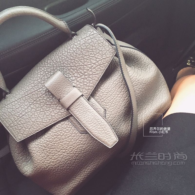 這么美的包為什么不紅??！【Lancel】 大象灰手鐲斜挎_1