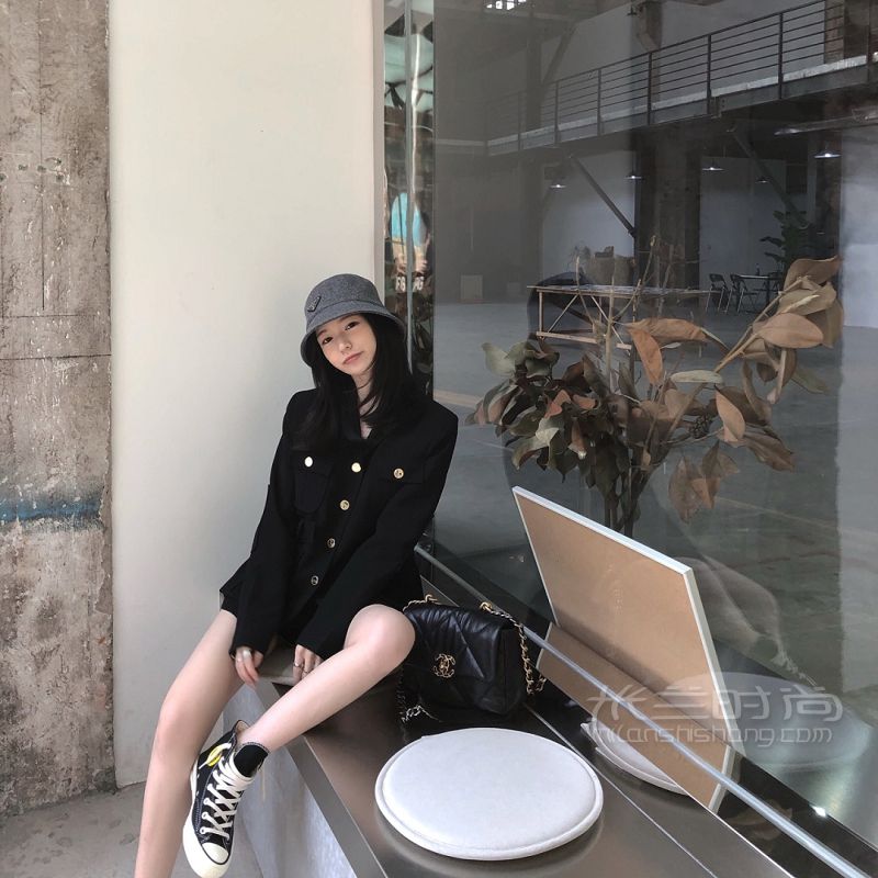 Chanel香奈兒19系列包太絕了吧?。?！_7