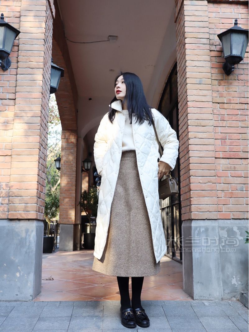 冬日陽光下的綿綿白羽絨服 今日穿搭_6