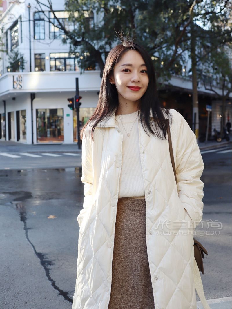 冬日陽光下的綿綿白羽絨服 今日穿搭_1