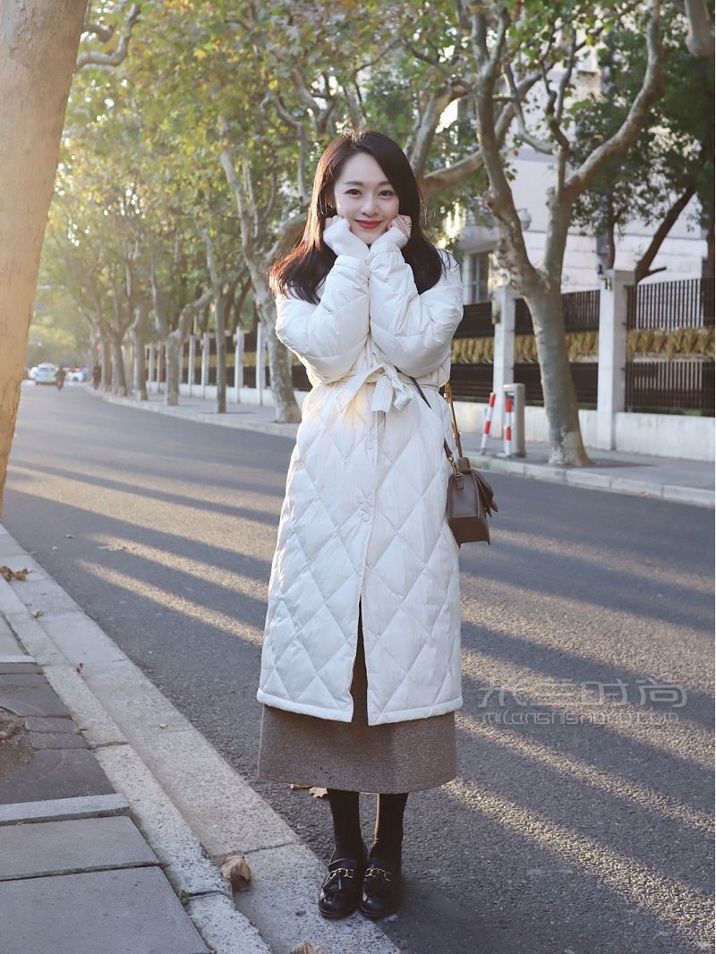 冬日陽光下的綿綿白羽絨服 今日穿搭_3