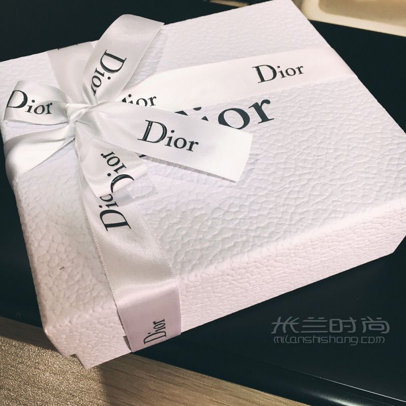 迪奧官網(wǎng)的第一次購(gòu)物體驗(yàn)_2