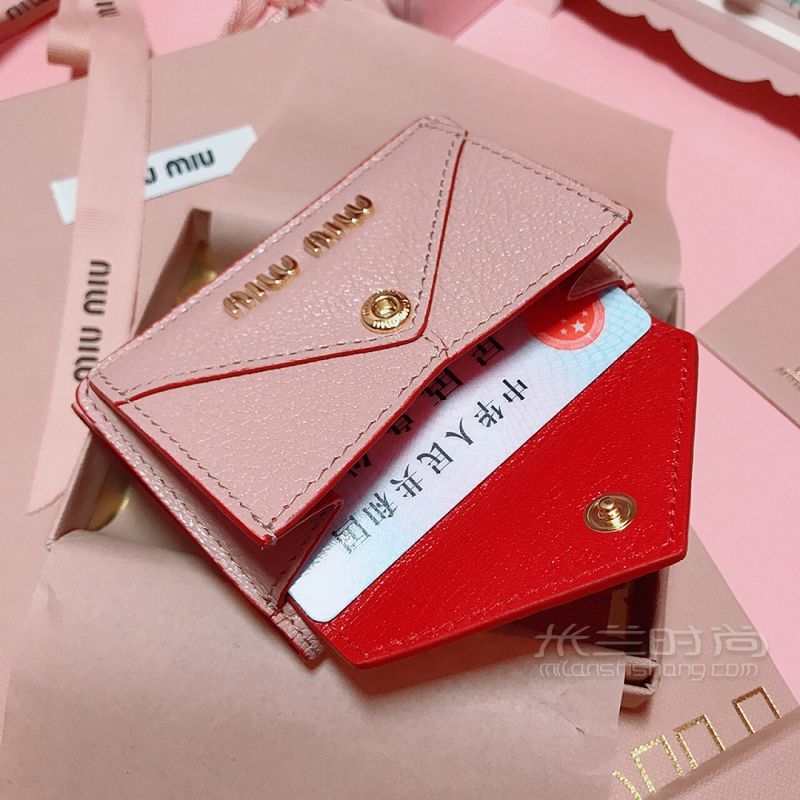 Miu Miu限定愛心信封錢包卡包_5