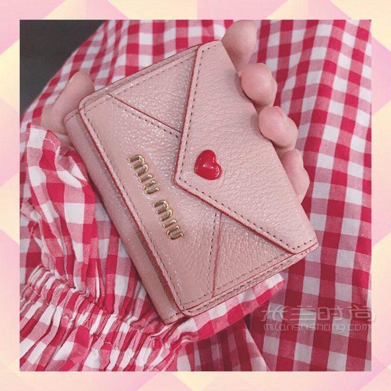 Miu Miu限定愛心信封錢包卡包_1