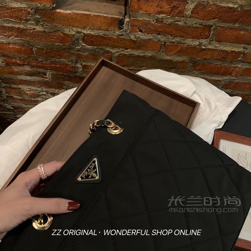 PRADA普拉達 降落傘包女包單肩手提包_6