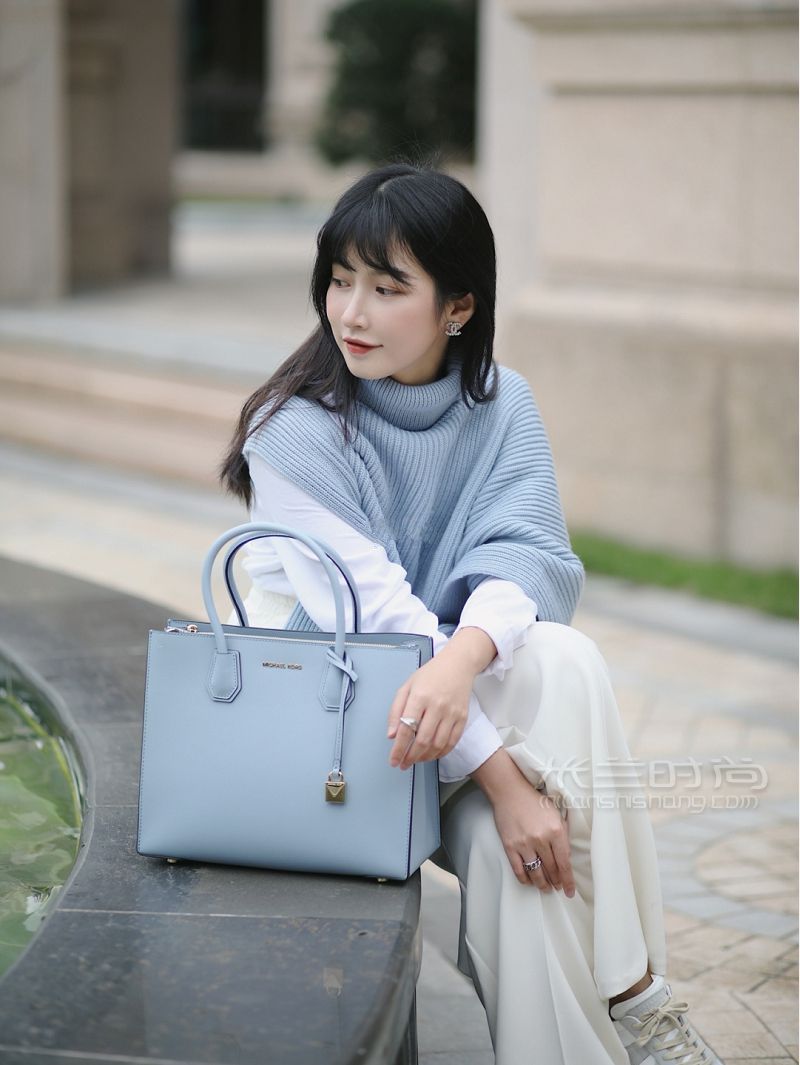 通勤百搭MK女包 老師上班穿搭_4