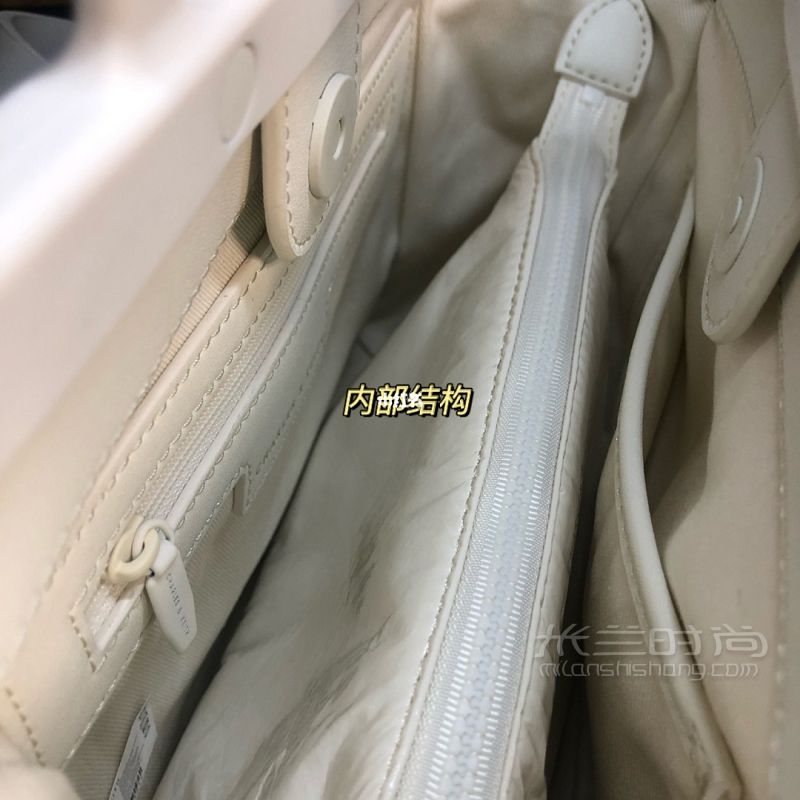 女大學(xué)生第一款小ck 線(xiàn)下最新款 限量發(fā)售_6