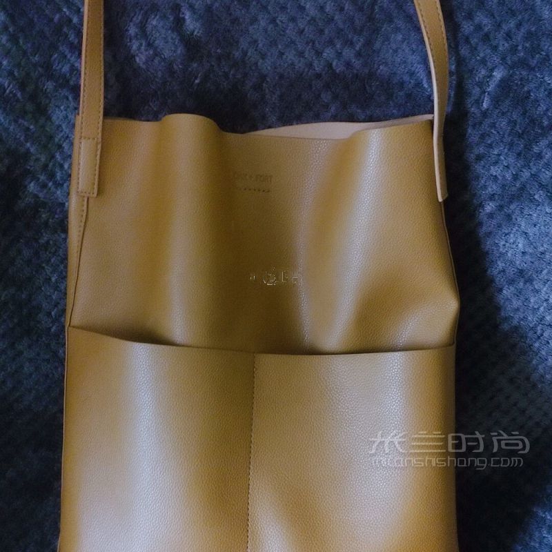 25歲女生買BALLY包怎么樣_7