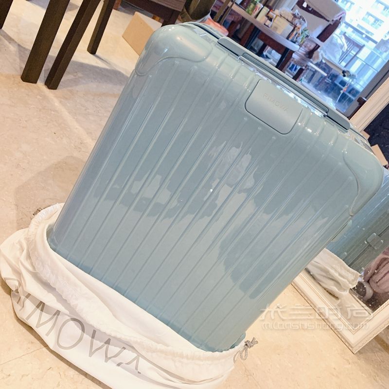 Baby藍(lán)rimowa！_1