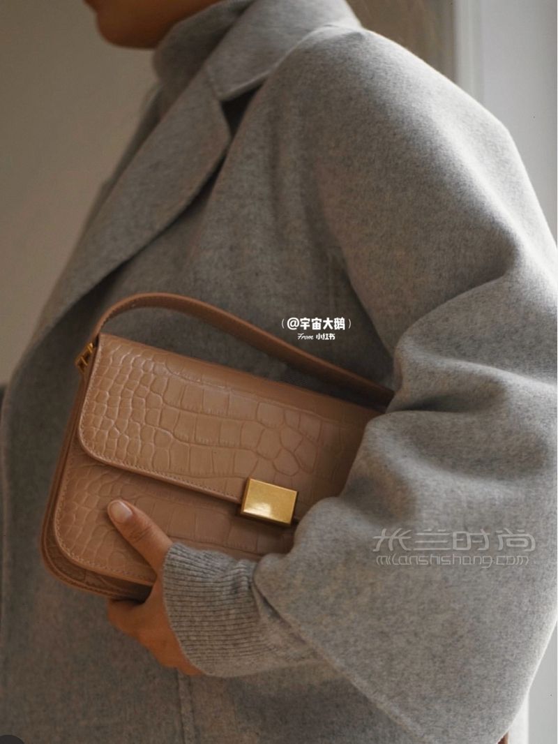 2020年小眾包千元Celine Box包_5