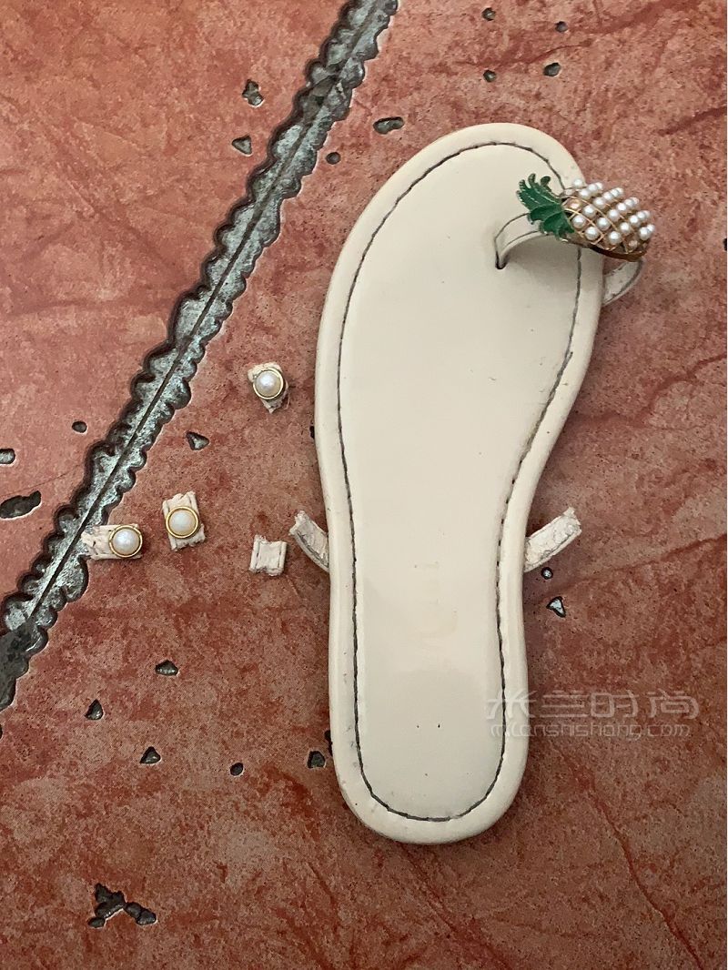 昨天才到的買阿瑪尼口紅送的包還有其他的！_6