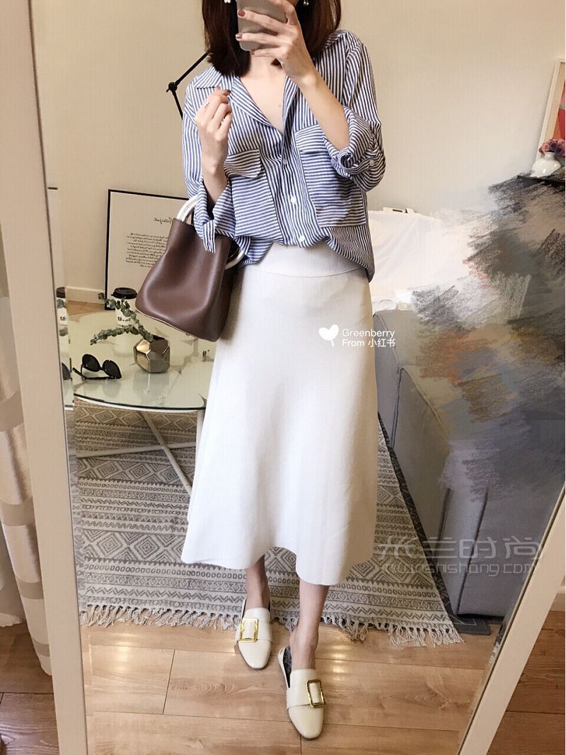 日常通勤上班怎么穿搭？條紋襯衫清爽風(fēng)_4