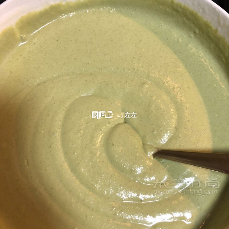 抹茶慕斯蛋糕怎么做？沒(méi)有烤箱的蛋糕_7