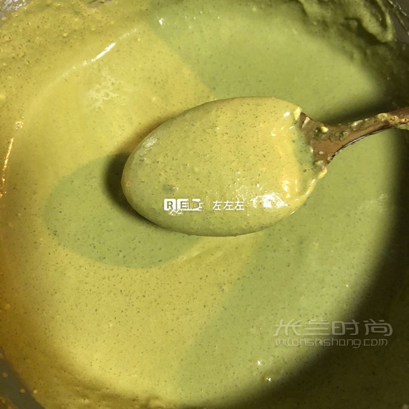 抹茶慕斯蛋糕怎么做？沒(méi)有烤箱的蛋糕_5