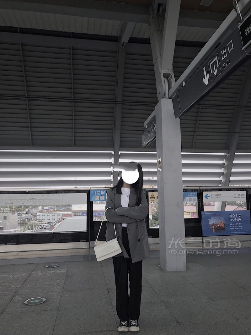 11買到被n個人問的法式腋下包 滿分西服 最愛的包包_1