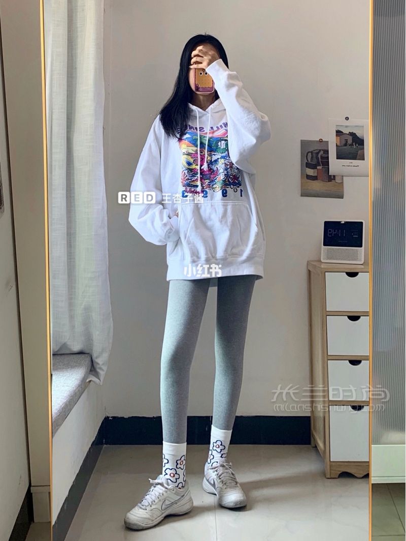 穿搭Brandy Melville熱門衛(wèi)衣合集-brandy melville怎么樣_6