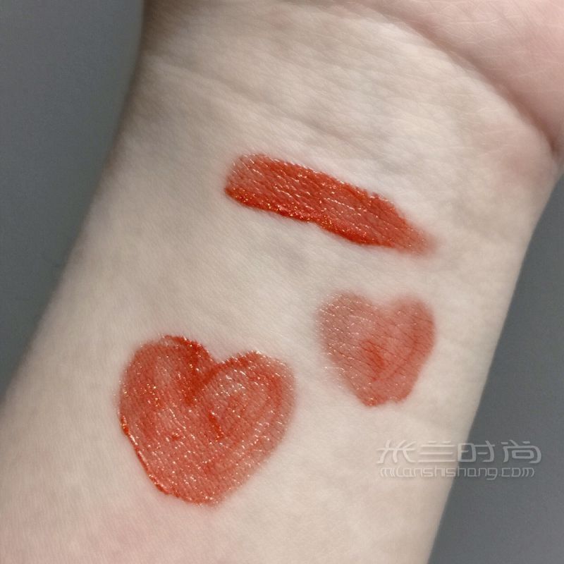 阿瑪尼黑管500唇上星辰讓你無(wú)敵閃亮的錦鯉色-armani官網(wǎng)口紅_5