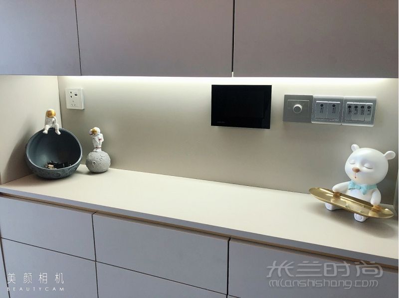 玄關(guān)柜格局?jǐn)[件 海蒂詩怎么樣_8