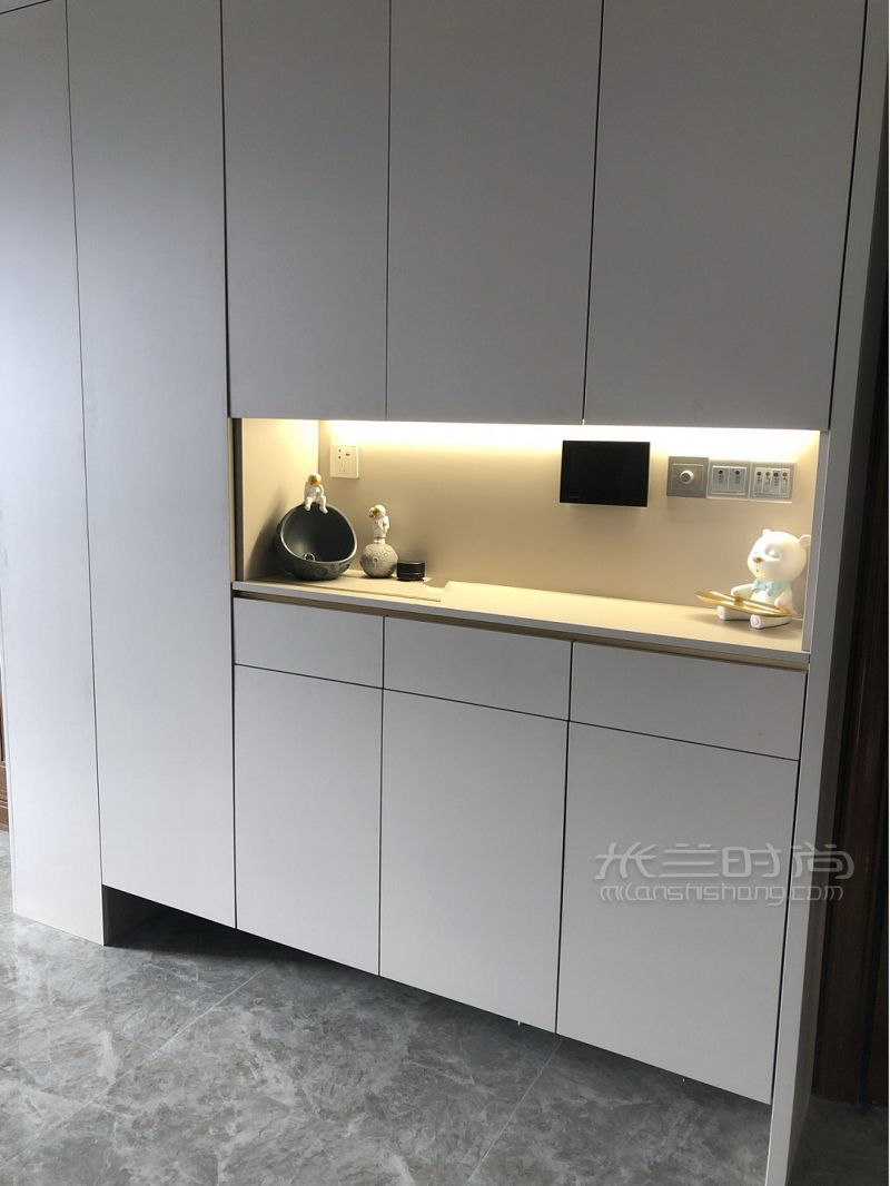 玄關(guān)柜格局?jǐn)[件 海蒂詩怎么樣_2