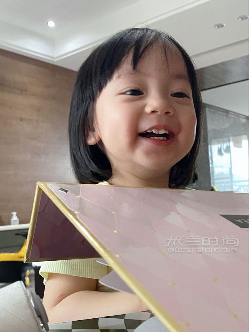 看看我女兒超治愈der九圖笑臉包-戲精寶寶的瞬間_3