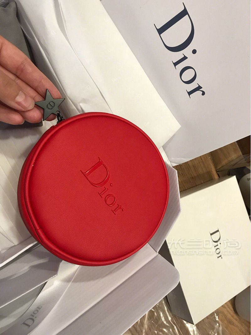 Dior官網(wǎng)購買贈品 Dior官網(wǎng)2020年活動_1