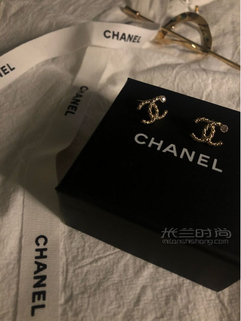 不想再買chanel滿鉆款耳釘_1