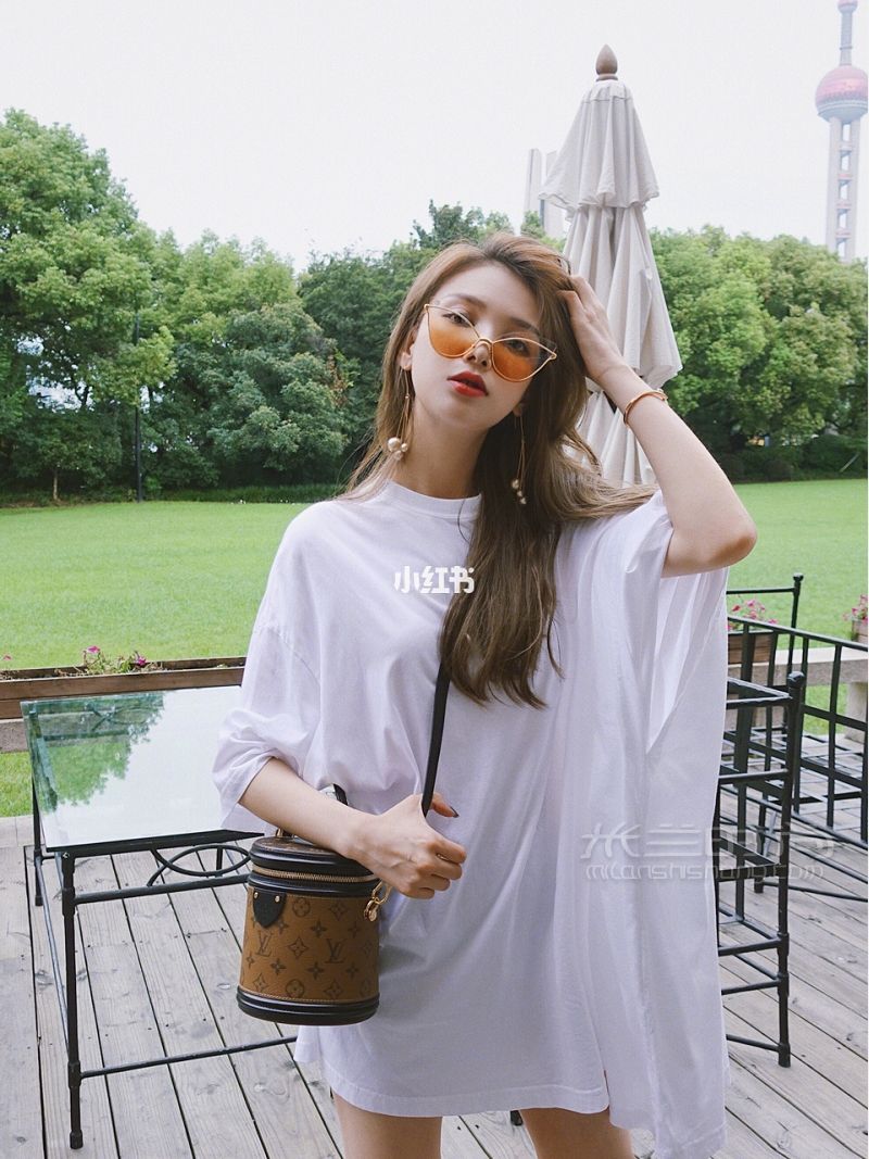 今年LV最好看的限量圓筒包 什么衣服都能搭_1