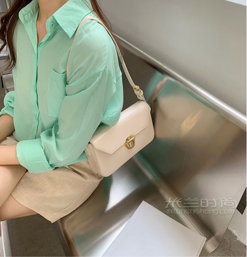 小眾平價(jià)包推薦 夏天離不開的奶白色包包_2