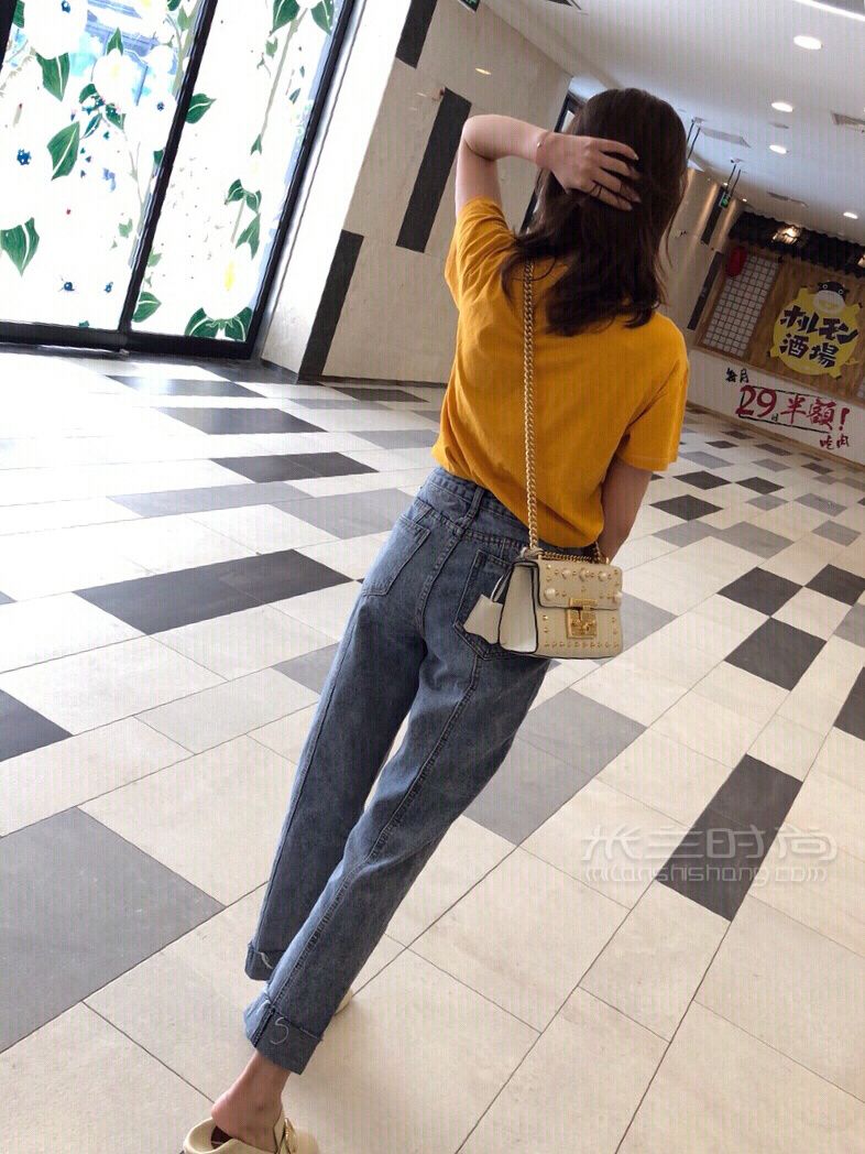 夏日穿搭超愛的T恤 HiDou女裝品牌店_3