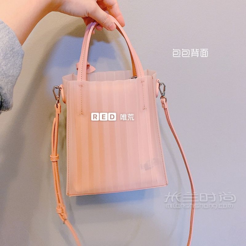 小CK今年開掛啦這個春天不可錯過的仙女包！答應(yīng)我一定要收鴨_2