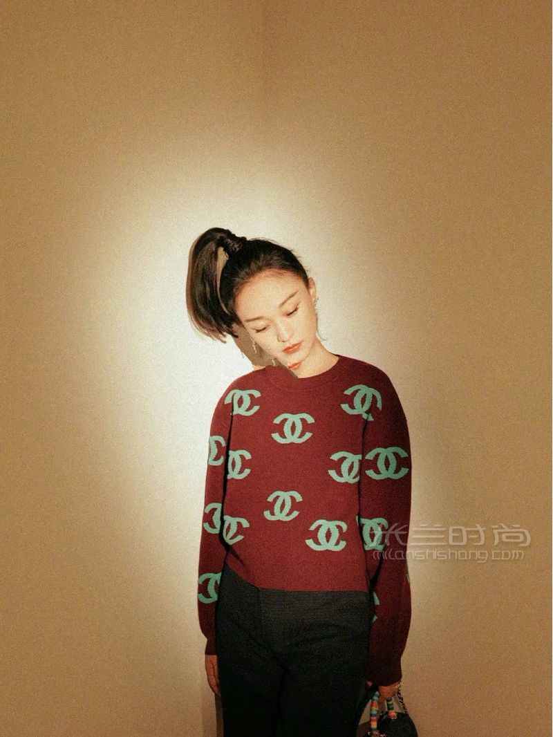 周迅真是這輩子都離不開(kāi)香奈兒了_5