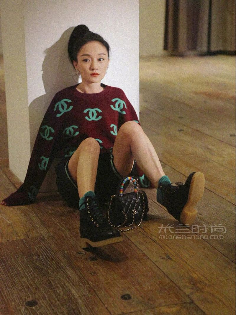 周迅真是這輩子都離不開(kāi)香奈兒了_2
