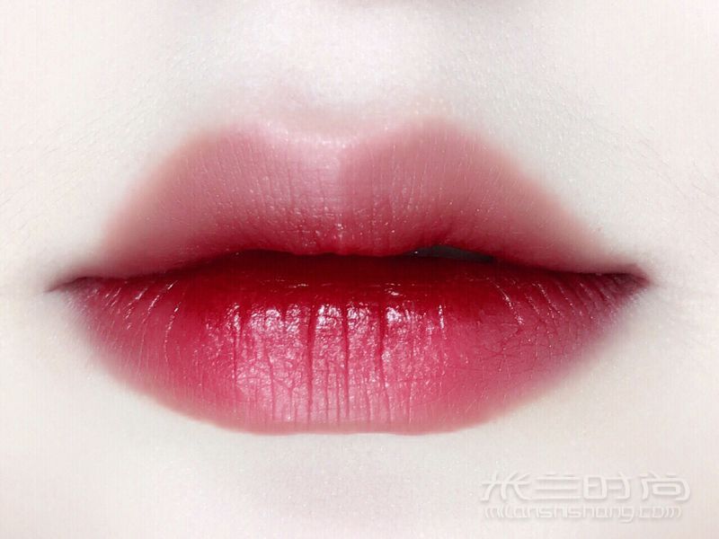 Dior新款唇釉addict lacquer plump色號868_6