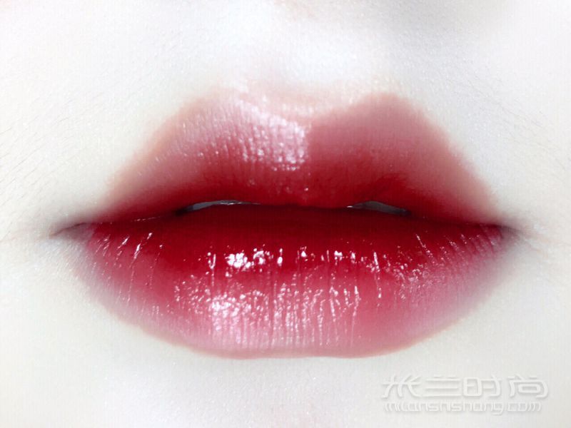 Dior新款唇釉addict lacquer plump色號868_1